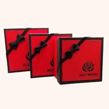 جعبه کادویی مربع قرمز و مشکی پاپیونی در 3 سایز