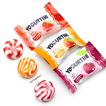 آبنبات میوه ای روشن با طعم ماست و میوه نیم کیلویی