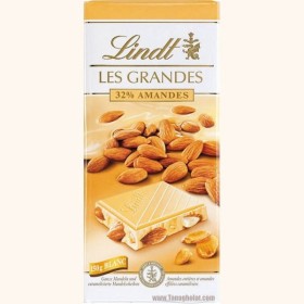 شکلات لینت مدل Les Grandes سفید حاوی بادام