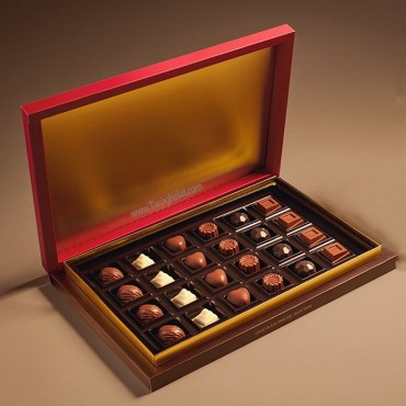 شکلات کادویی الیت مدل سیگنیچر پرالین صورتی- 256 گرمی