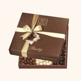 شکلات کادویی الیت مدل دراژه پرستیژ 400 گرمی روبان دار- قهوه ای